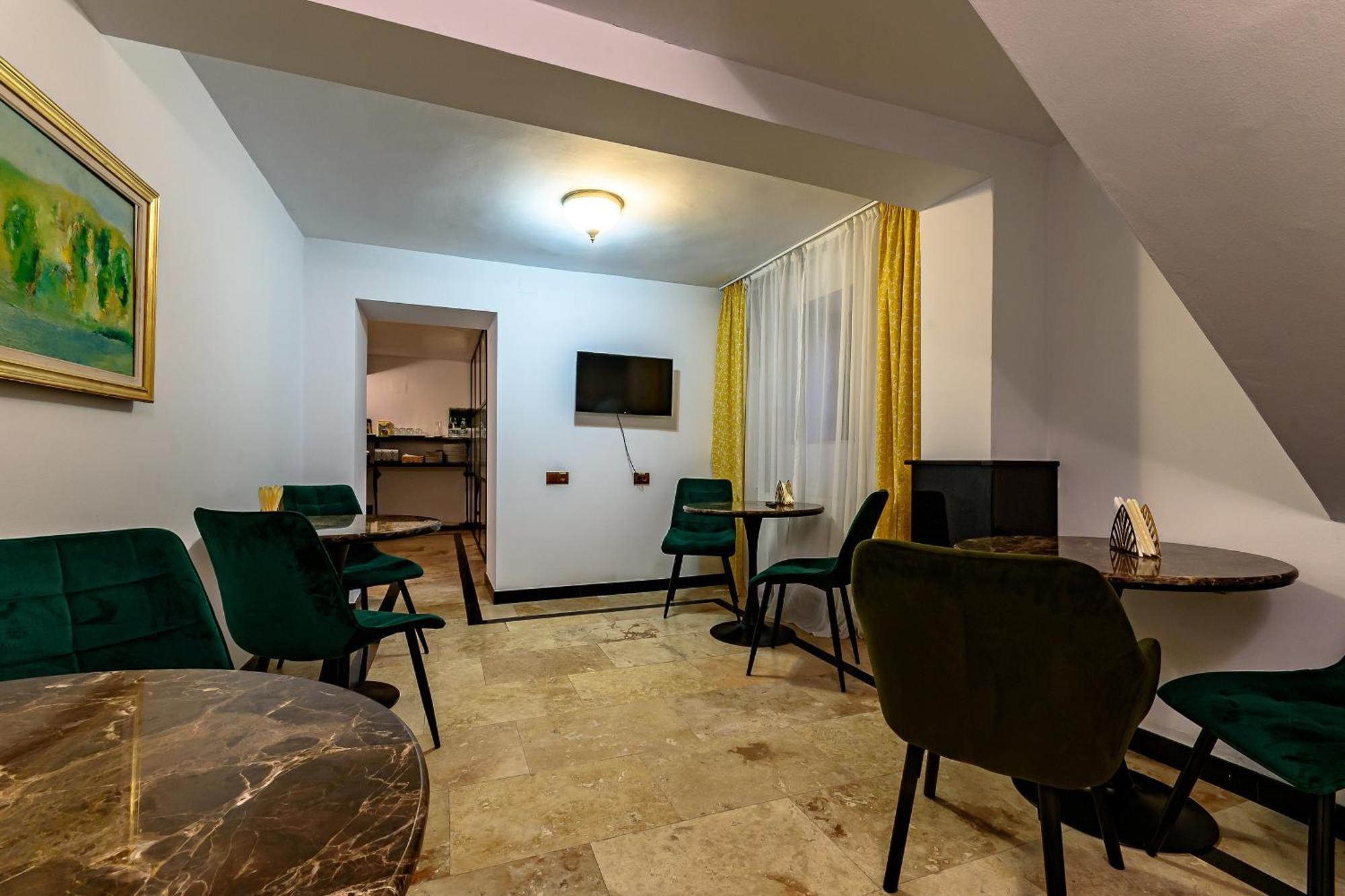Vila Sarada Boutique Дева Экстерьер фото